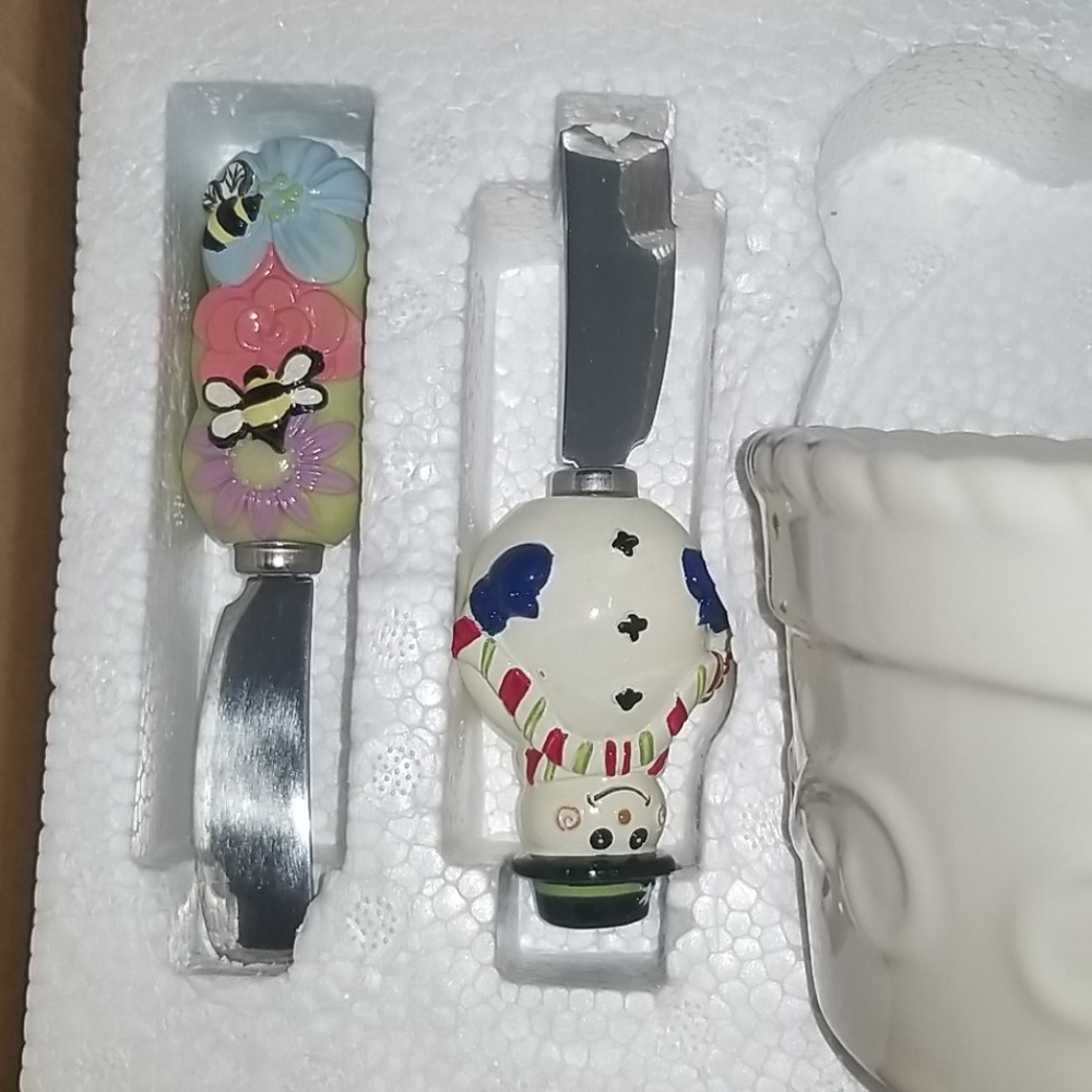 Stoneware Collection - Picture 4 of 6